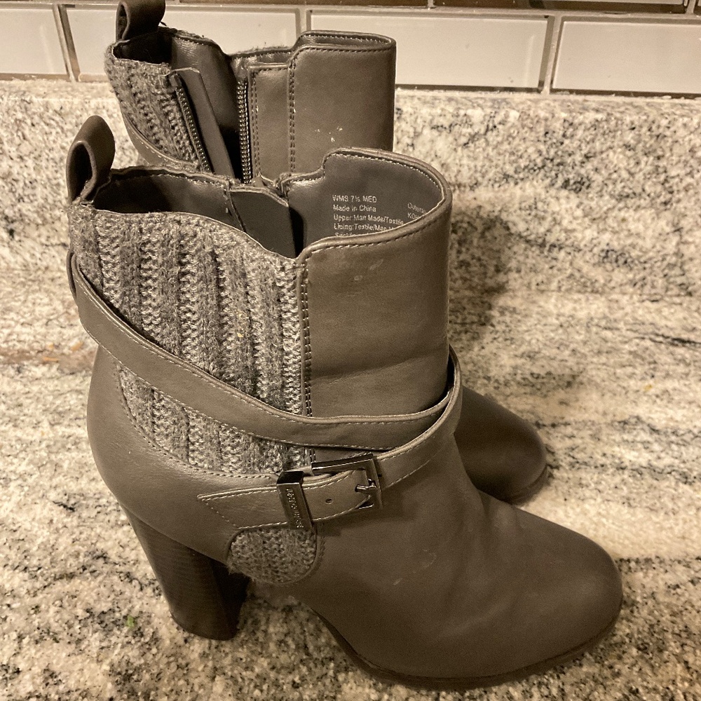Juicy Couture grey boots